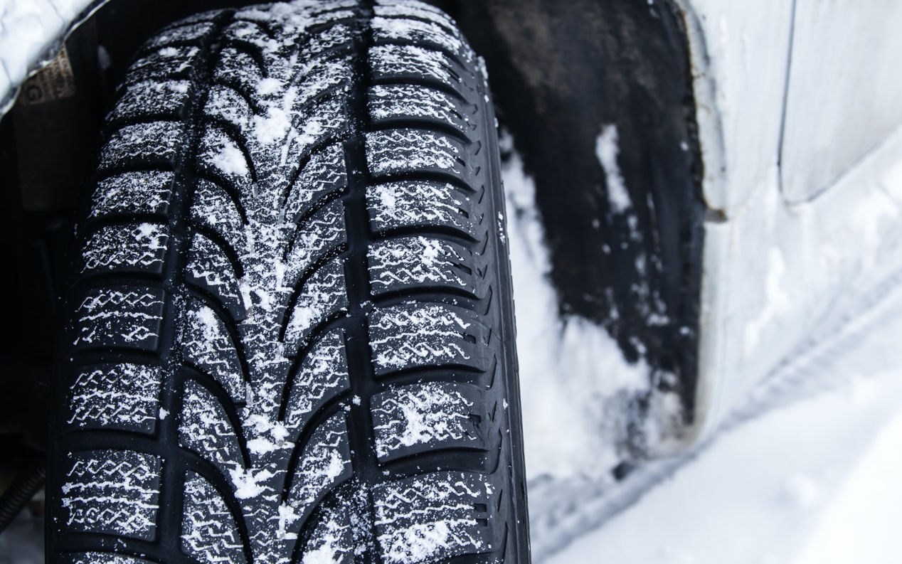 Comment choisir un pneu d'hiver quand on n'y connaît rien? - Guide Auto